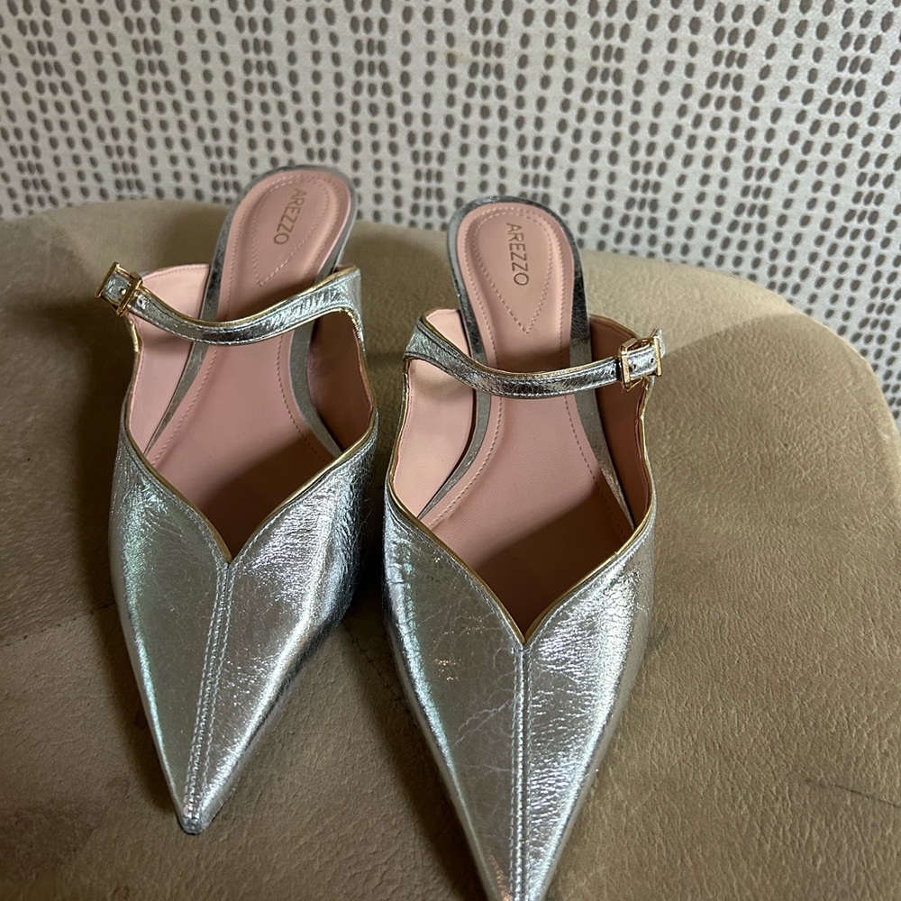 Annabelle Metallic Silver Slingback Heels, new (see heels). No box